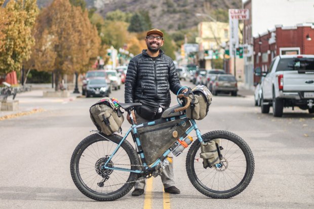 Daniel Zaid y su bicicleta propotipo