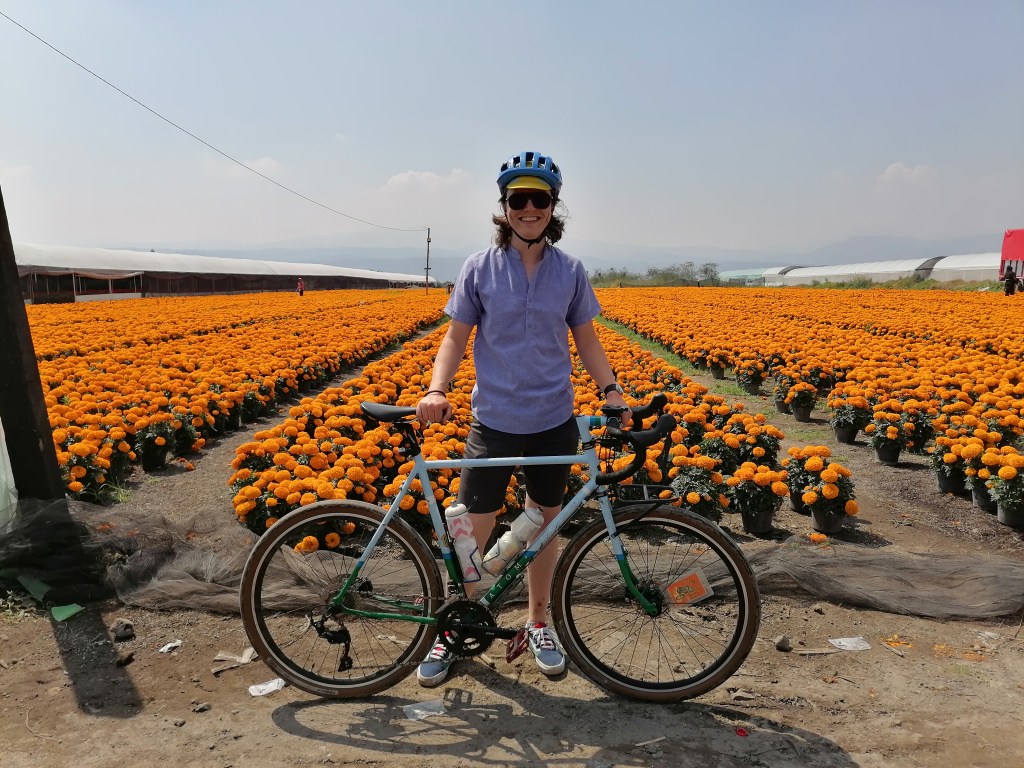 Invernaderos de Cempasúchil en Xochimilco en&nbsp;bicicleta